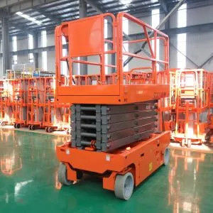 Elevador de tesoura autodirigido a bateria para trabalho em locais elevados